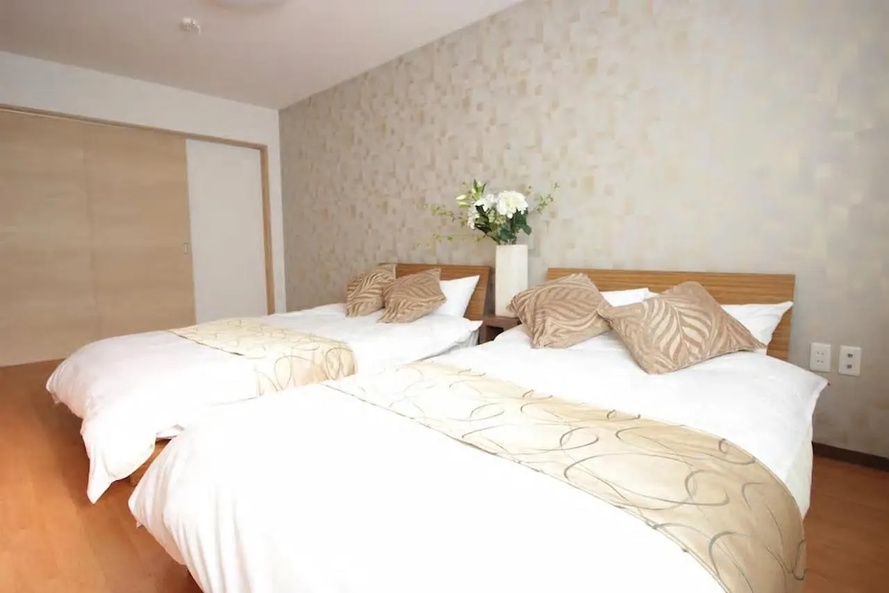 Apartment 85 Sqmeter 3 Bedrooms & 2 Bathrooms , 4 Min To Subway, Free Parking! Fukujutei Im201 Osaka Japan